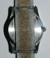 Q&Q Quartz női elemes karóra bőrszíjjal, órással bevizsgálva, új elemmel / 
Female wristwatch wi...