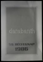 1986 Bélyegnap alkalmi bélyegzésű üdvözlőlap a tervező Szász Endre saját kezű aláírásával