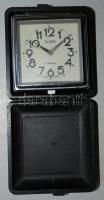 Slava összecsukható utazóóra műanyag tokjában, jól jár / 
Travel watch in plastic case, works well, ...