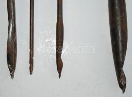 cca 1900 4db, mesterjeggyel ellátott, különböző méretű kézifúró / 
Old hand drills, 14x31cm