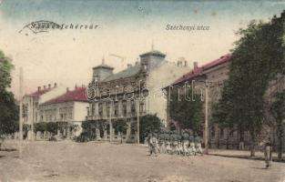 Székesfehérvár Széchenyi utca, katonák (pinhole)