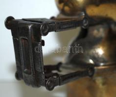 Antik biciklis karbid lámpa, kis horpadásokkal