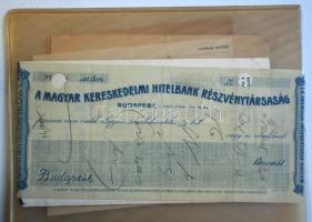 cca 1920-1940 20db nyomtatvány tartóba rendezve: fejléces számlák, reklámok, csekkek, utalványok stb