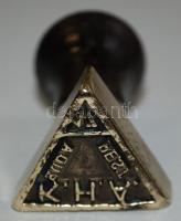 KHÁ háromszög alakú bélyegző