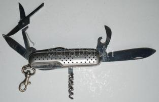 Régi dugóhúzó és egy modern bicska