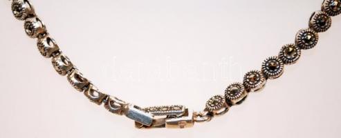 Markazitokkal rakott ezüst (Ag) karlánc / 
Silver bracelet with marcasites, 20cm, br: 12,54gr