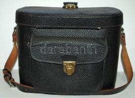 cca 1970 Nagyméretű bőr fotóstáska kiváló állapotban / 
Vintage camera bag in good condition, 26x20x...