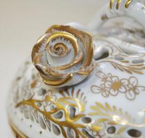 Herendi bonbonier, kézzel festett, áttört, arany színnel, apró lepattanásokkal, m:9 cm, h:11 cm