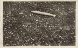 Graf Zeppelin over Vienna (Rb)