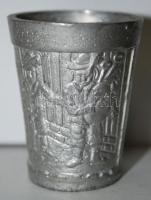 6db vadászjelenettel díszített ónkupica / 
Tin liqueur glasses with hunting motives