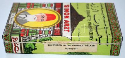 Simon Arzt 50db-os egyiptomi fém cigarettás doboz / 
Egyptian cigarette box, 8x13cm