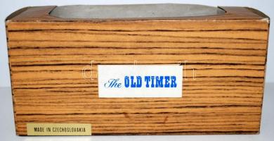 Old Timer műanyag csehszlovák autómodell eredeti dobozában / 
Czechoslovakian plastic model car in o...