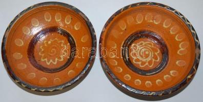 Doboznyi, népművészeti díszítéssel kerámia bokály, tálka, cukortartó stb., több jelzett,