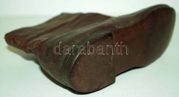 cca 1900 Fél pár gyerekcipő / 
Children's shoe