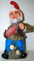 Festett műanyag harmonikázó kertitörpe /  Gnome with harmonica, 33cm