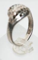 2 db ezüst (Ag.) gyűrű, egyikből kivéve a kő