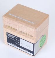 Sartorius 200gr súly fadobozkában / 
200gr weight in wooden box