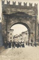 Rimini Augustus arch