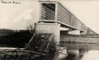 Tighina, Bender, destroyed railway bridge, photo