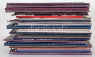 30db vegyes, háború előtti és utáni bizonyítvány és oklevél