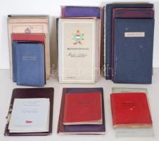 32db vegyes iskolai értesítő, bizonyítvány, oklevél, igazolvány és tagsági könyv