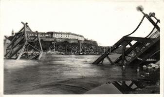 Újvidék Pétervárad destroyed bridge