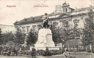 Nagyvárad Szacsvay statue