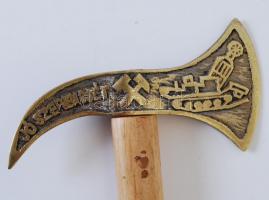 cca 1970 Rézfejű bányászfokos domborműves díszítéssel, "Jó szerencsét! / XX. bányaüzem" fe...