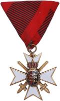 Német Államok / Württemberg 1920- "Háborús Érdemkereszt kardokkal" zománcozott kitüntetés mellszalagon T:2 German States / Wurttemberg 1920- "Cross of Merit with Swords" enamelled decoration on ribbon C:XF
