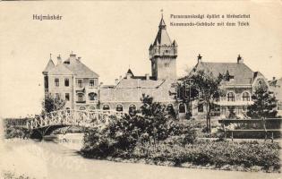 Hajmáskér mit Kommando Gebäude