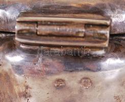 Rózsás cukortartó, ezüstözött alpakka, ötvös munka, jelzett, jó állapotban, m:12 cm, sz:11 cm, h:13 ...