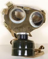 Új, használatlan gázálarc táskával /  Gas mask in bag, brand new