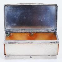 cca 1900 Gyöngyház dobozka ezüst (Ag) foglalatban, ezüst fedéllel / 
Nacre box in silver frame, 7x4x...