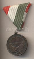 1917. Bronz Vitézségi Érem "IV. Károly / Fortitudini" nemzetiszínű mellszalaggal T:2,2-
19...