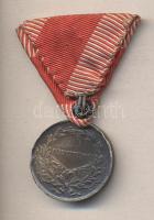 1917. Ezüst Vitézségi Érem II. osztály "Fortitudini / IV. Károly" mellszalaggal Szign.: Ka...