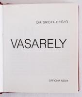 Minikönyv: Dr. Sikota Győző: Vasarely. Bp., é.n., Officina Nova. Kiadói bársonykötésben, fém plakett...
