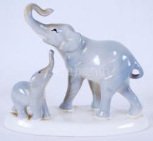 Jelzés nélkül, elefánt mama a kicsinyével, kézzel festett, hibátlan/Handpainted  chinaware elephant figures 13×15 cm
