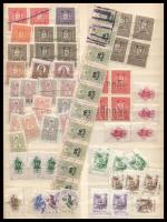 138 db okmánybélyeg nagyrészt összefüggésekben