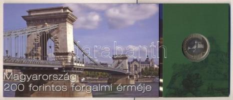 2009. 200Ft elsőnapi veret díszcsomagolásban +
2006. 200Ft "FB" "Búcsú a 200Ft-os ban...