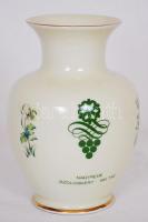 Hollóházi Nagyréde "Szőlőskert" MG.TSZ. jelzéssel ellátott virágokkal díszített porcelán v...