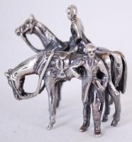 Lovasok, jelzett ezüst (Ag) figura /  Jockeys, silver figure, 4,5x3,5x2,5cm, 37,4gr