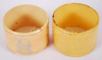 Két darab monogramos szaru szalvétagyűrű