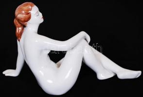 Kézzel festett jelzett Hollóházi porcelán női akt figura / 
Hand painted porcelain nude, 17x13x10cm