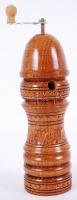 Faragott fa borsmalom / 
Carved wooden pepper mill, 20cm