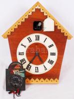 Két darab régi kakukkos falióra, felújításra szorulnak