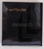 Minikönyv: Rényi Péter: Lengyel Lajos fotói. Budapest Zrinyi Nyomda