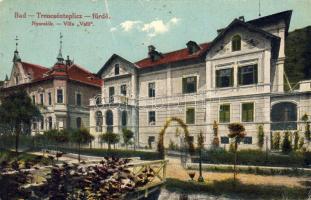 Trencsénteplitz nyaralók