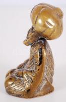 Ismeretlen alkotó: Cca 1950 Imádkozó pasa, réz, magasság: 10 cm