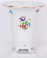 Óherendi talpas váza, jelzett, profin restaurált, kézzel festett, m:19 cm, d:16 cm