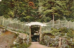 Dobsinai jégbarlang bejárata